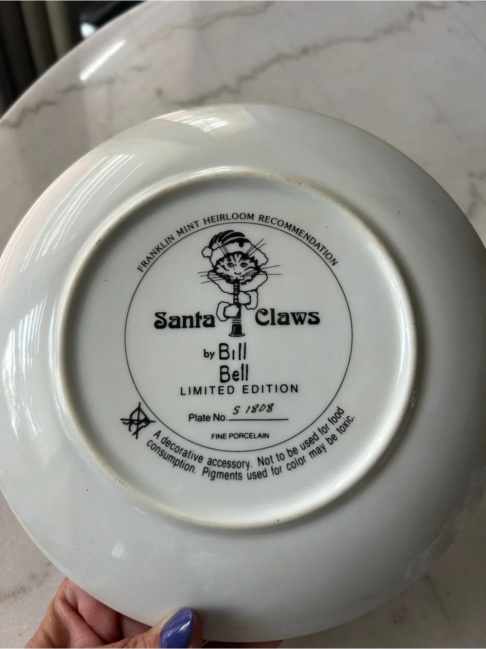 Franklin Mint Holiday Cat Choir Plate - Red, Green, Gold